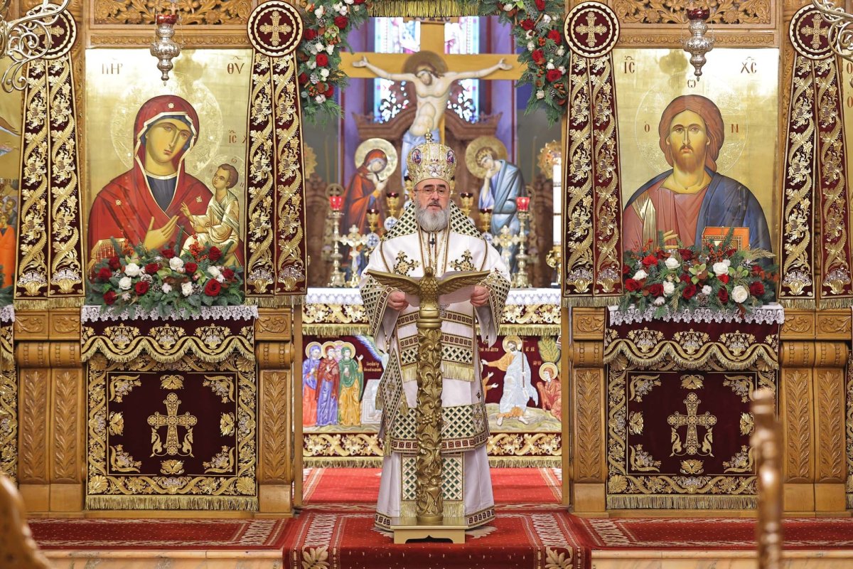 Crăciunul sărbătorit în eparhii din Muntenia și Dobrogea 351835