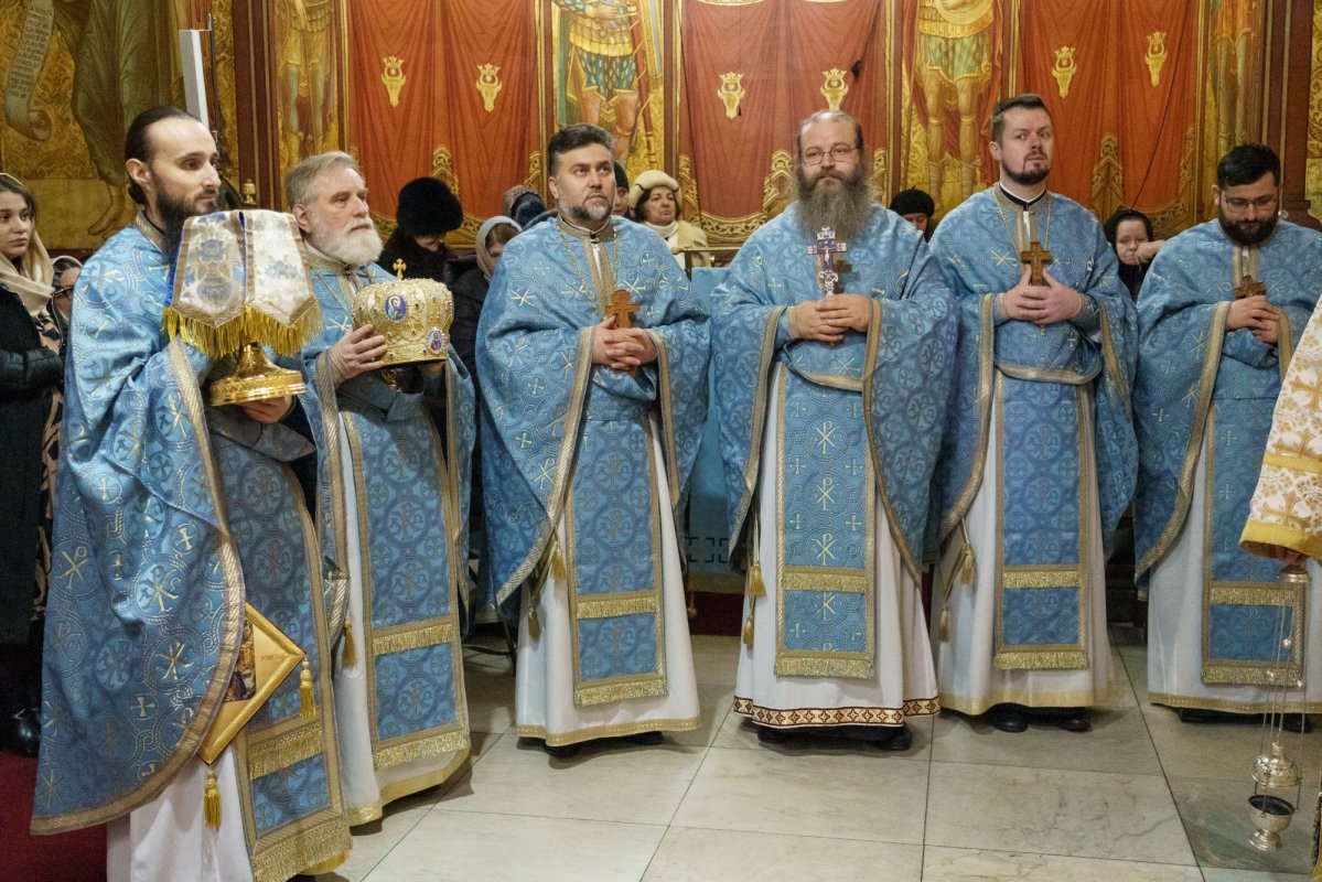 Hirotonie la Mănăstirea „Sfinții Trei Ierarhi” din Iași 351801