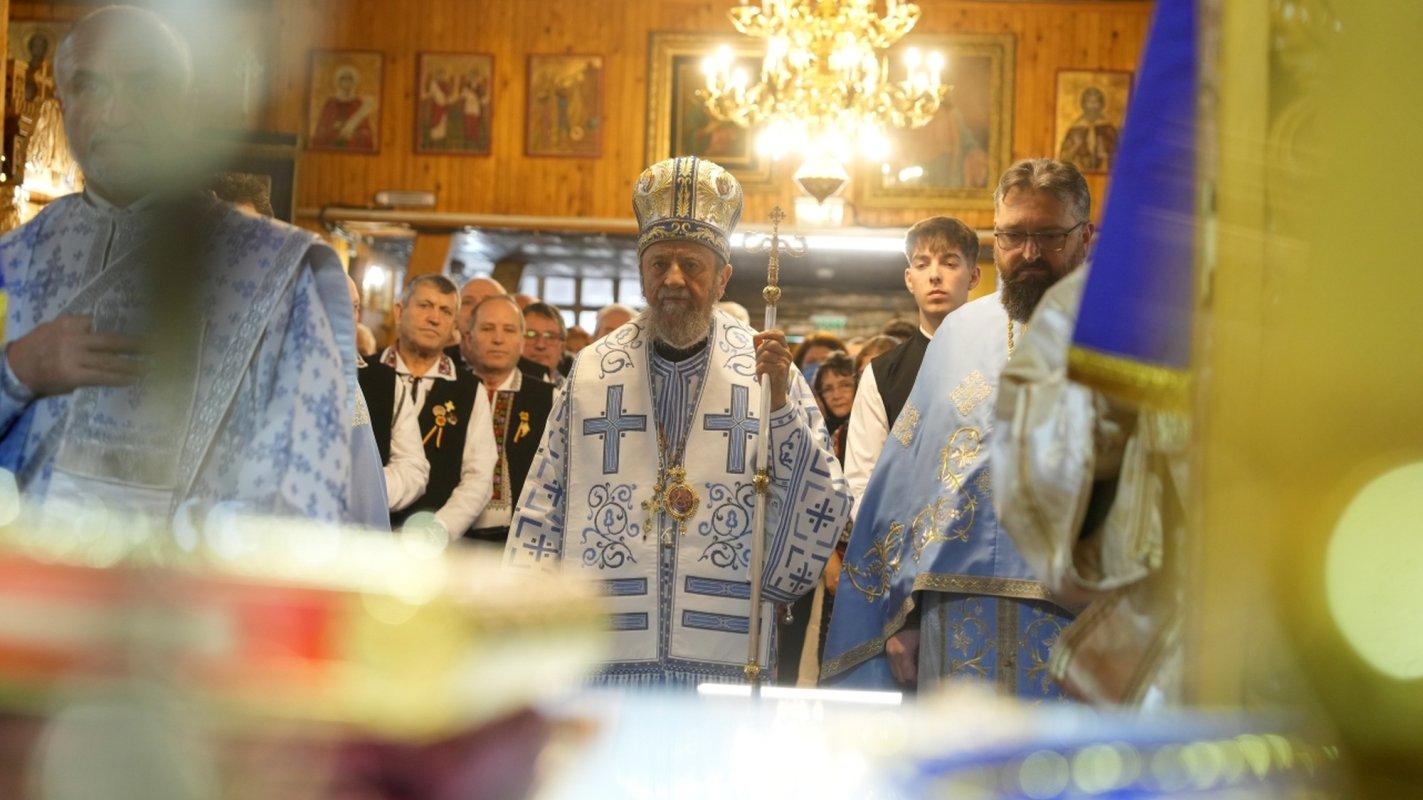 Liturghie arhierească la Braşov în a doua zi de Crăciun 351805