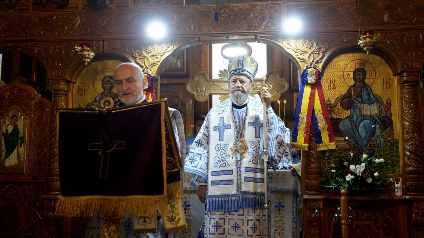 Liturghie arhierească la Braşov în a doua zi de Crăciun 351810