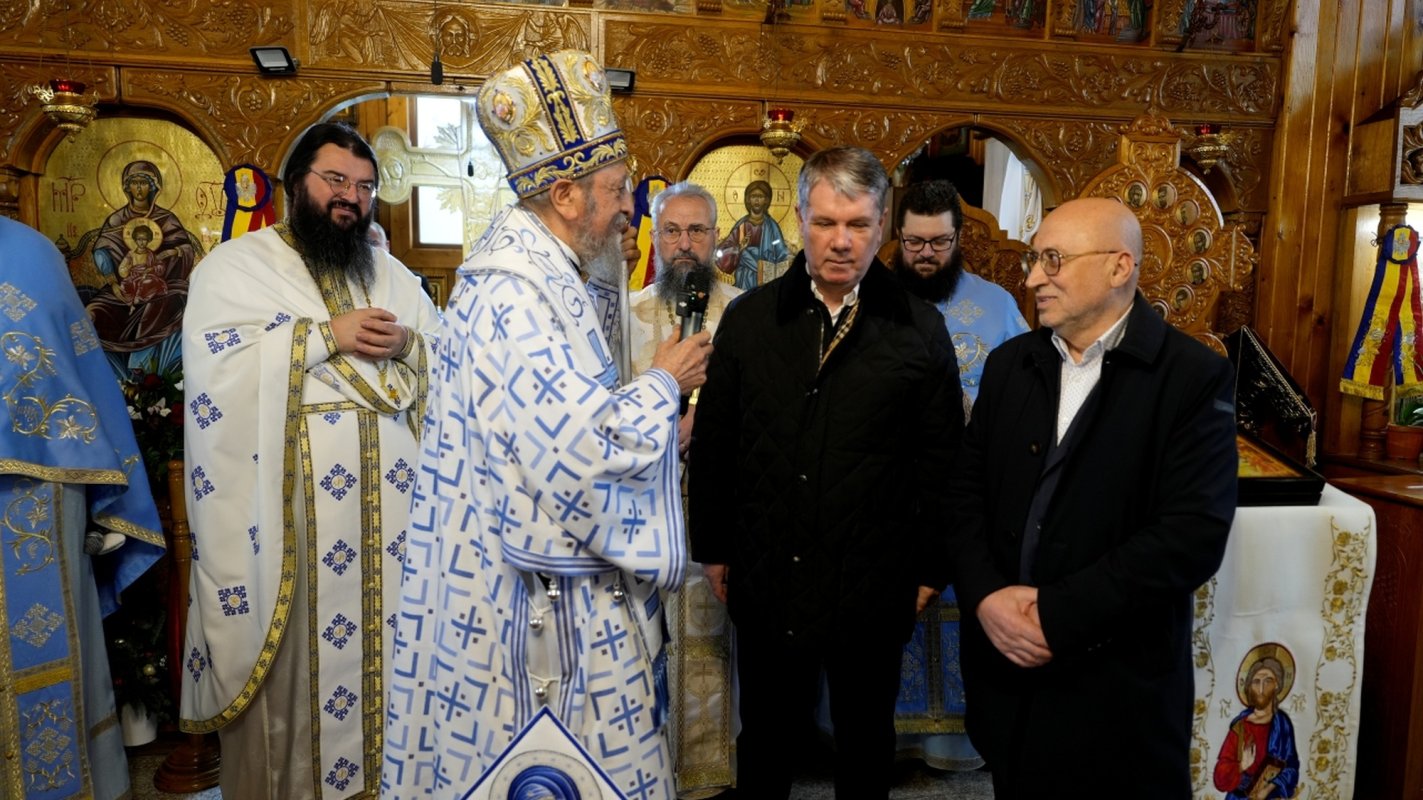 Liturghie arhierească la Braşov în a doua zi de Crăciun 351815