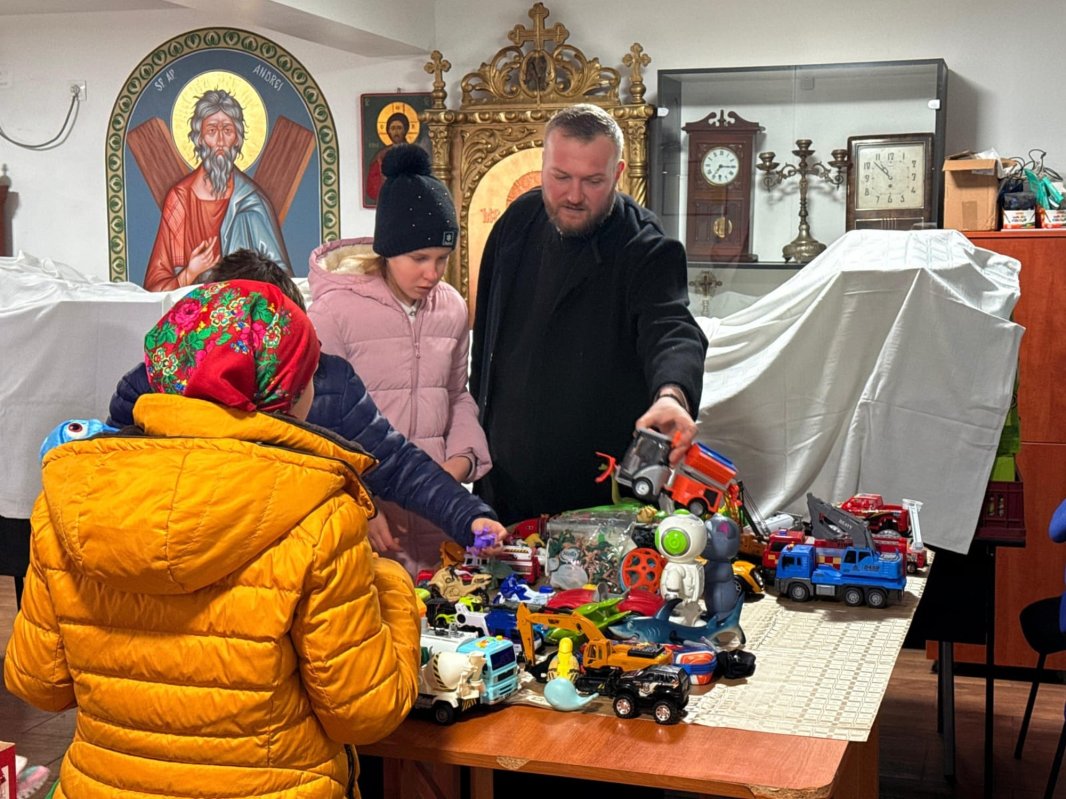 Dar de lumină pentru vârstnicii de la centrul din Fierbinți Târg 351904