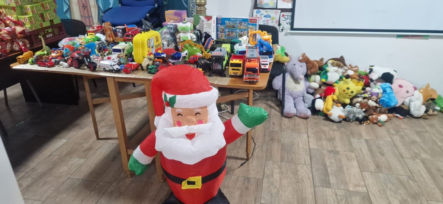 Dar de lumină pentru vârstnicii de la centrul din Fierbinți Târg 351909