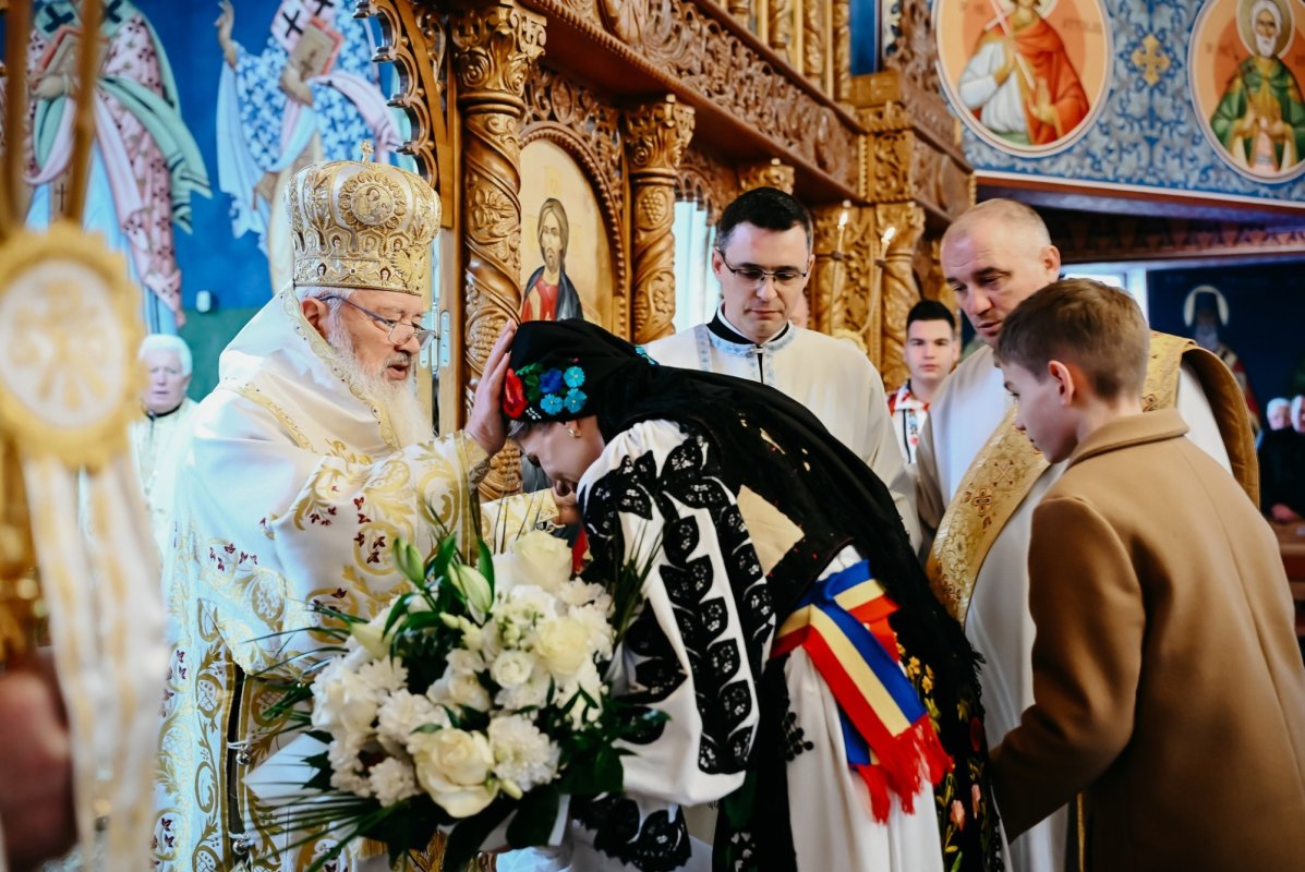 Slujiri arhiereşti la Beclean și Bistriţa 351865