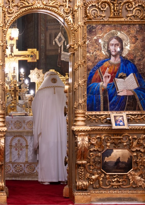 Slujba din noaptea trecerii dintre ani pe Colina Bucuriei 352034