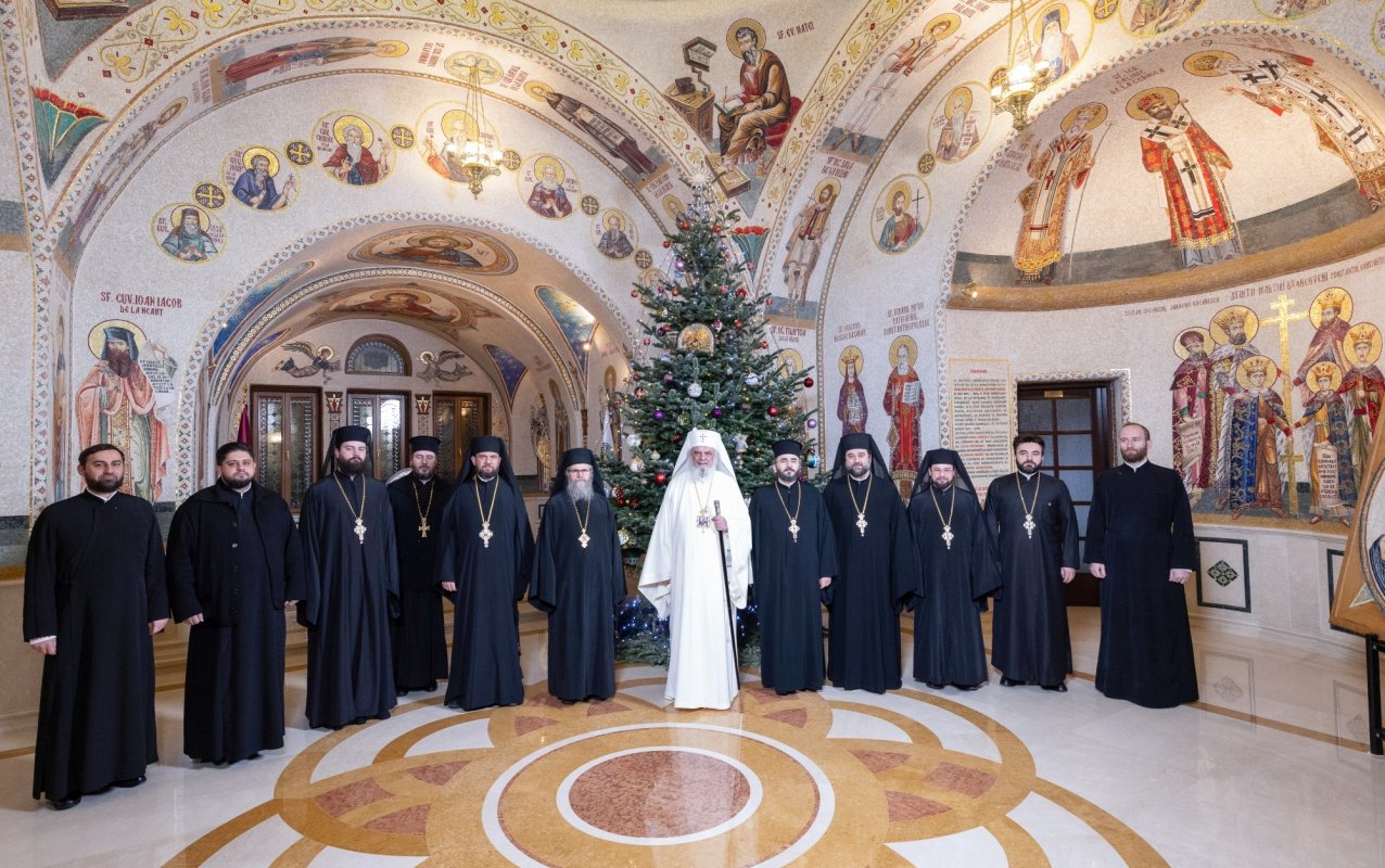 Slujba din noaptea trecerii dintre ani pe Colina Bucuriei 352039