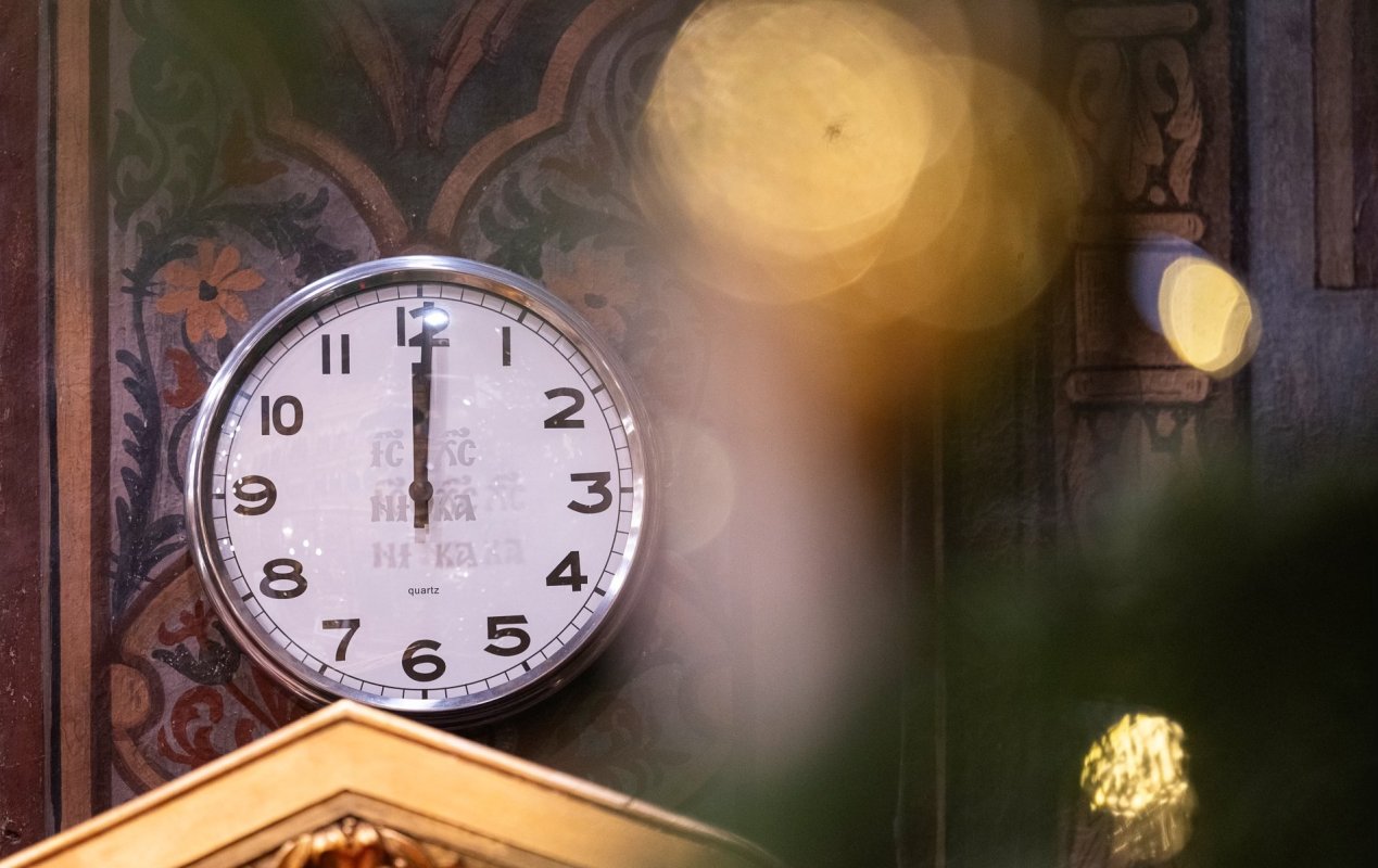 Slujba din noaptea trecerii dintre ani pe Colina Bucuriei 352042