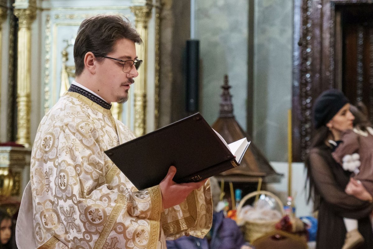 Credincioșii ieșeni au întâmpinat noul an în comuniune duhovnicească 352119