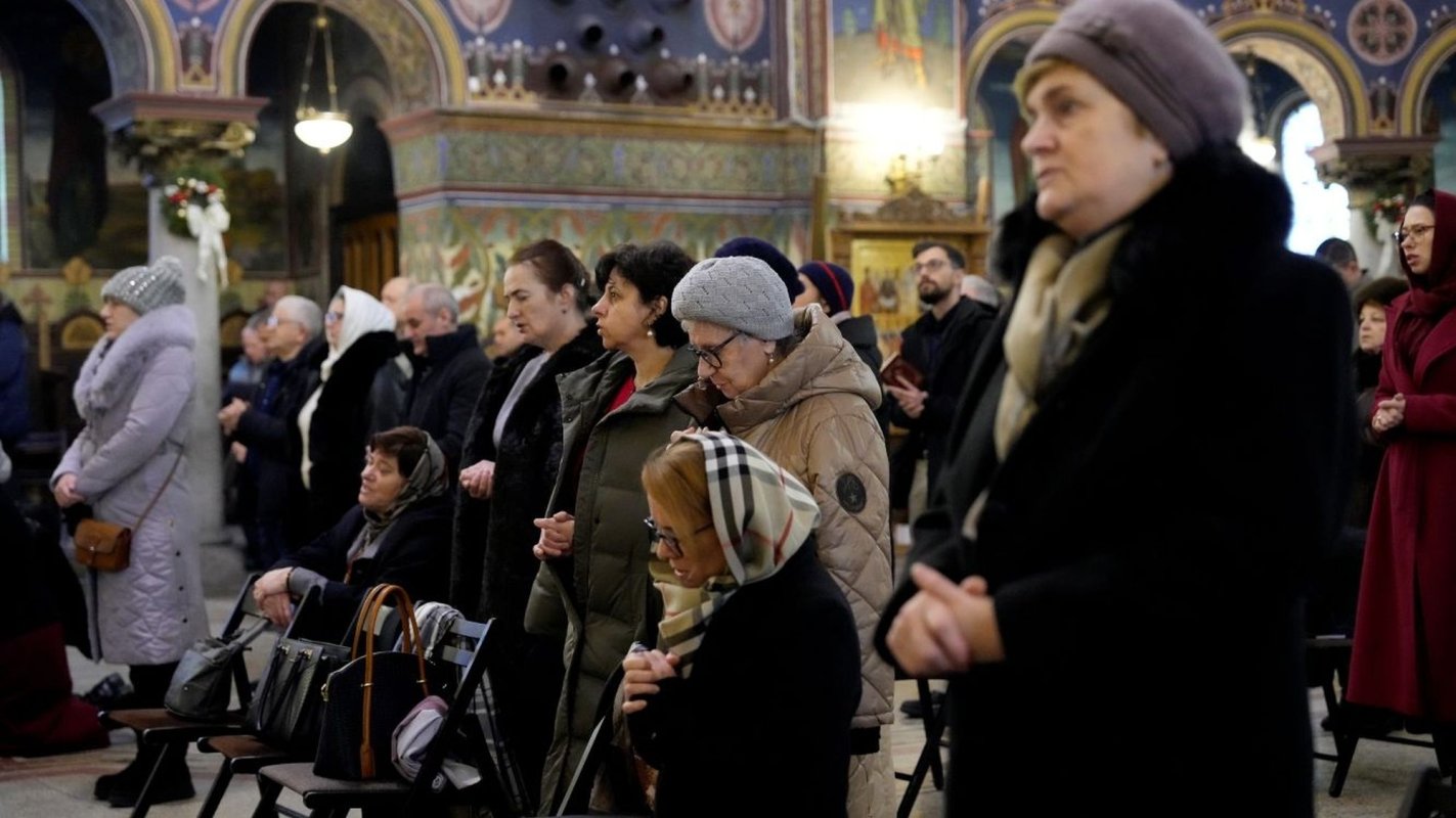 Slujire arhierească în prima zi din noul an la Sibiu 352107