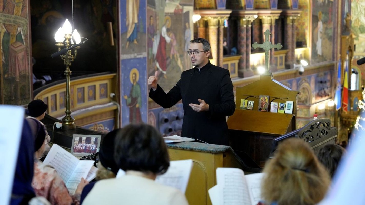 Slujire arhierească în prima zi din noul an la Sibiu 352108