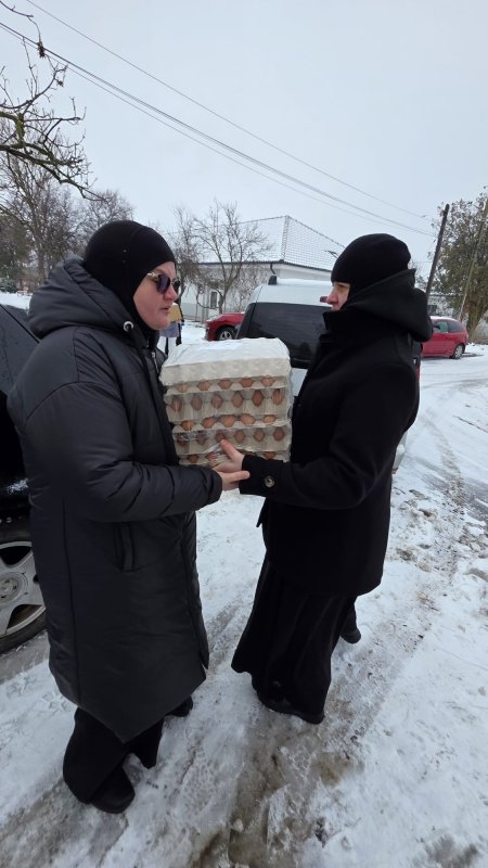 Mitropolitul Banatului în mijlocul pacienților de la spitalul din Jebel 352395