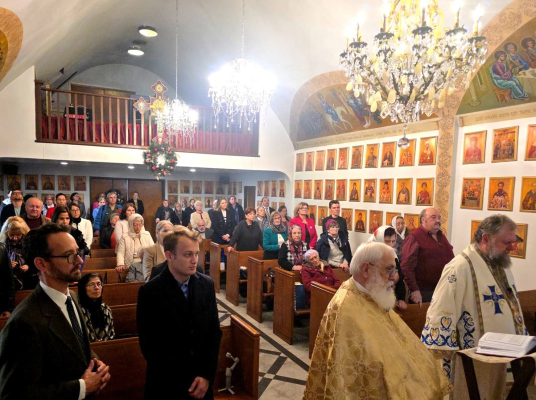 Vizita pastorală la Parohia românească „Sfânta Treime” din Los Angeles 352413