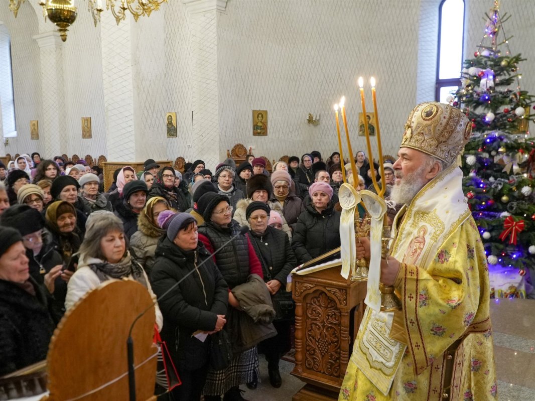 Zi de sărbătoare pentru parohia gălăţeană ocrotită de Botezătorul Ioan 352424