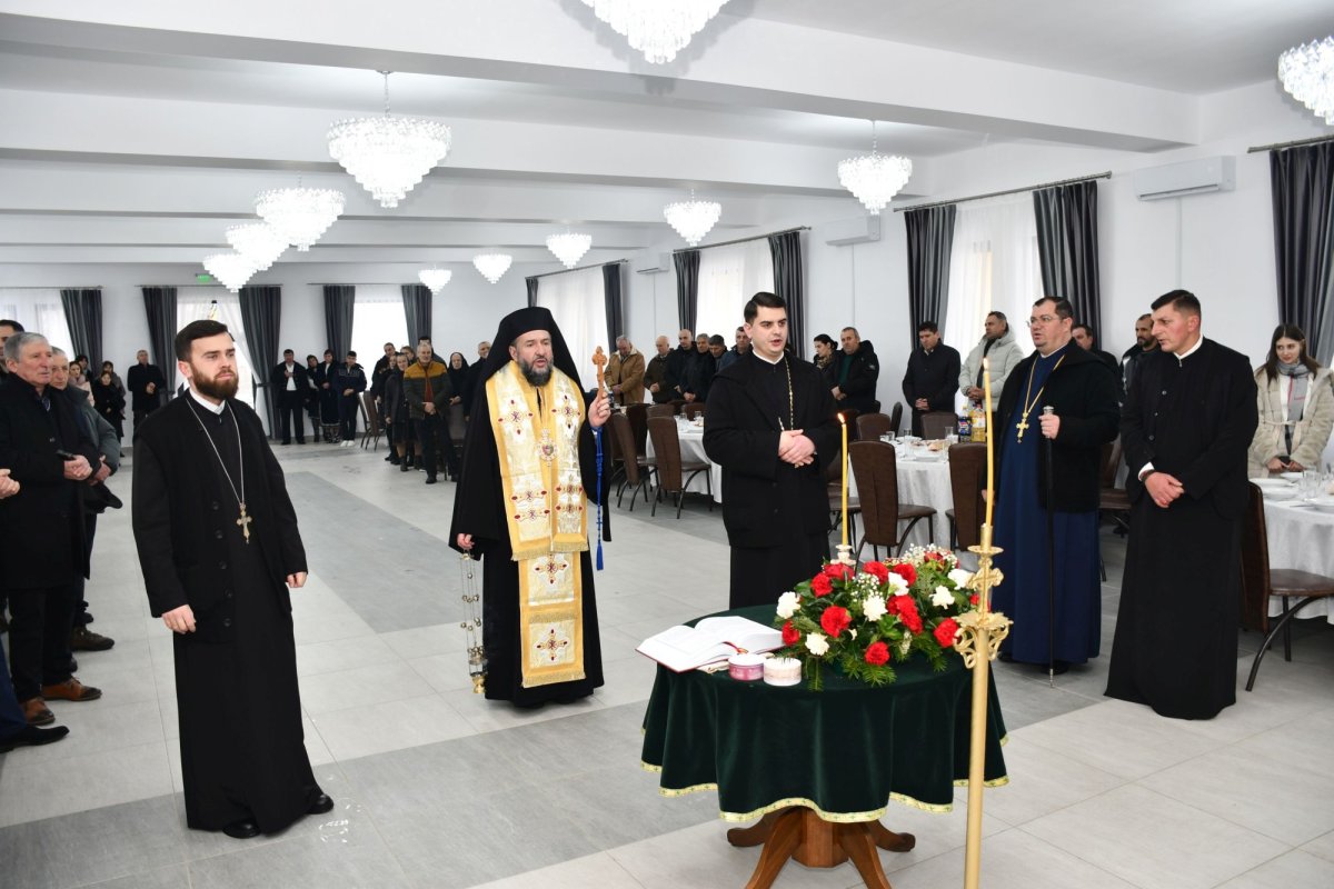Binecuvântare într-o parohie din Banatul Montan 352619