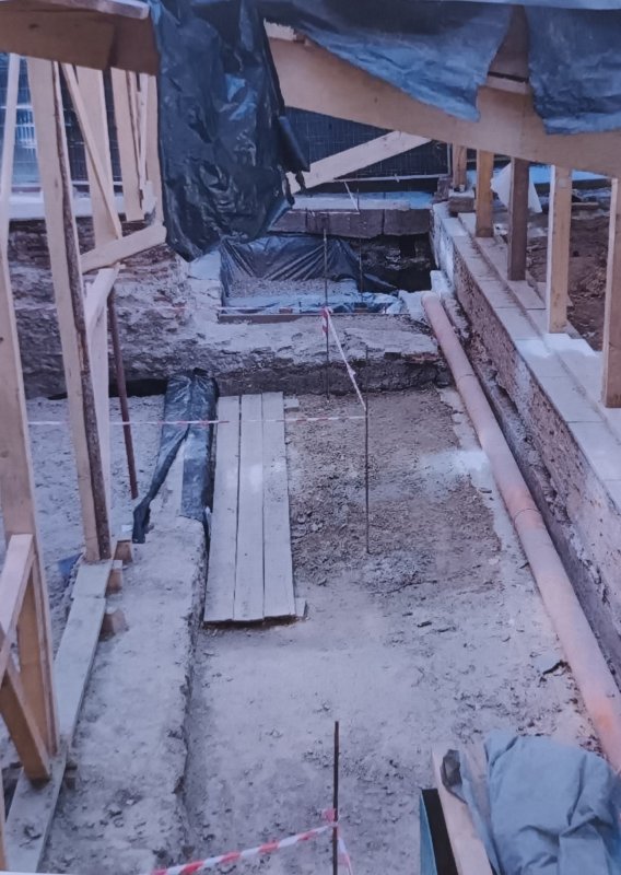 Un palat prea îndepărtat 352536