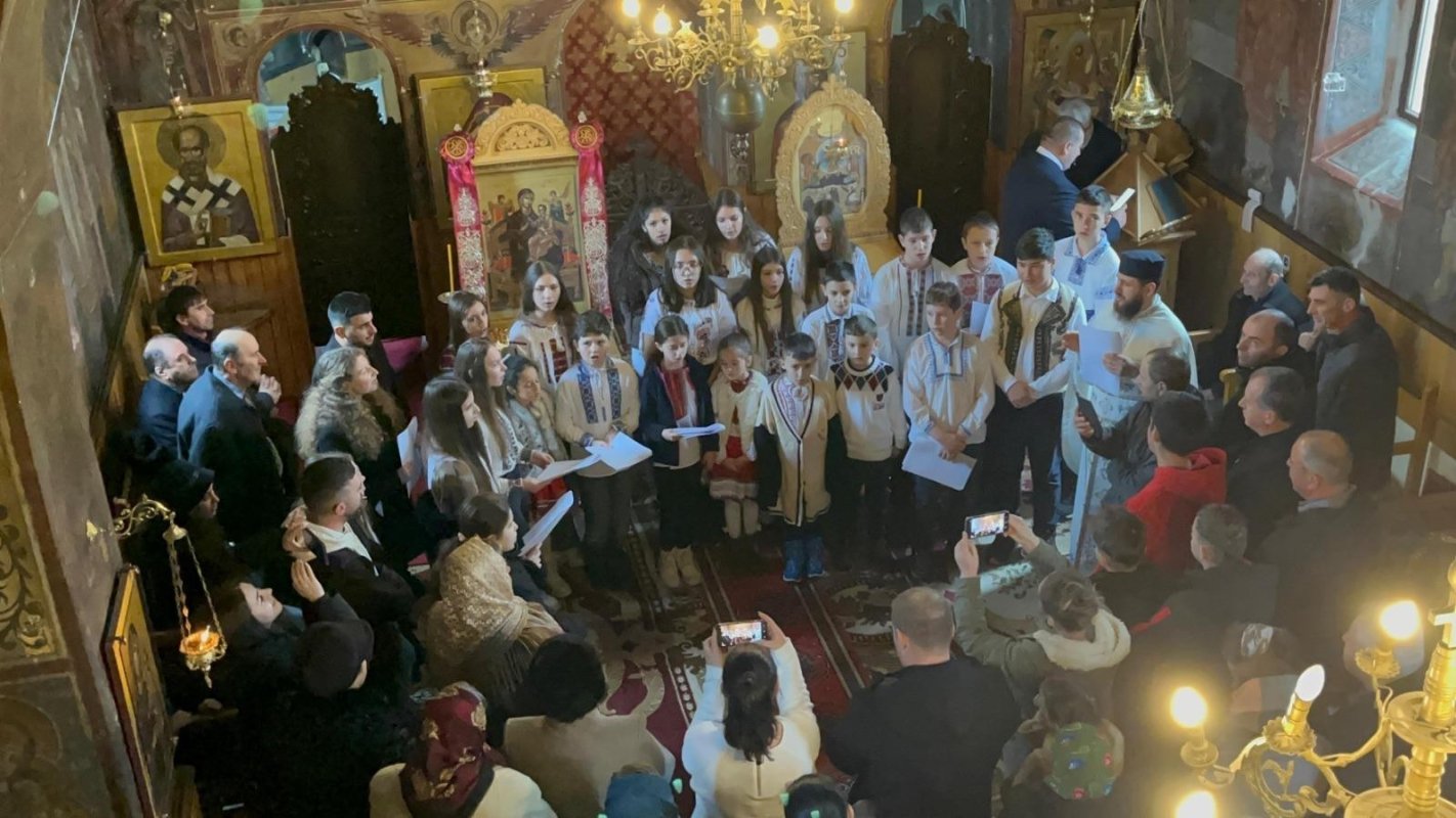 Final de proiect filantropic în Arhiepiscopia Târgoviștei 352699