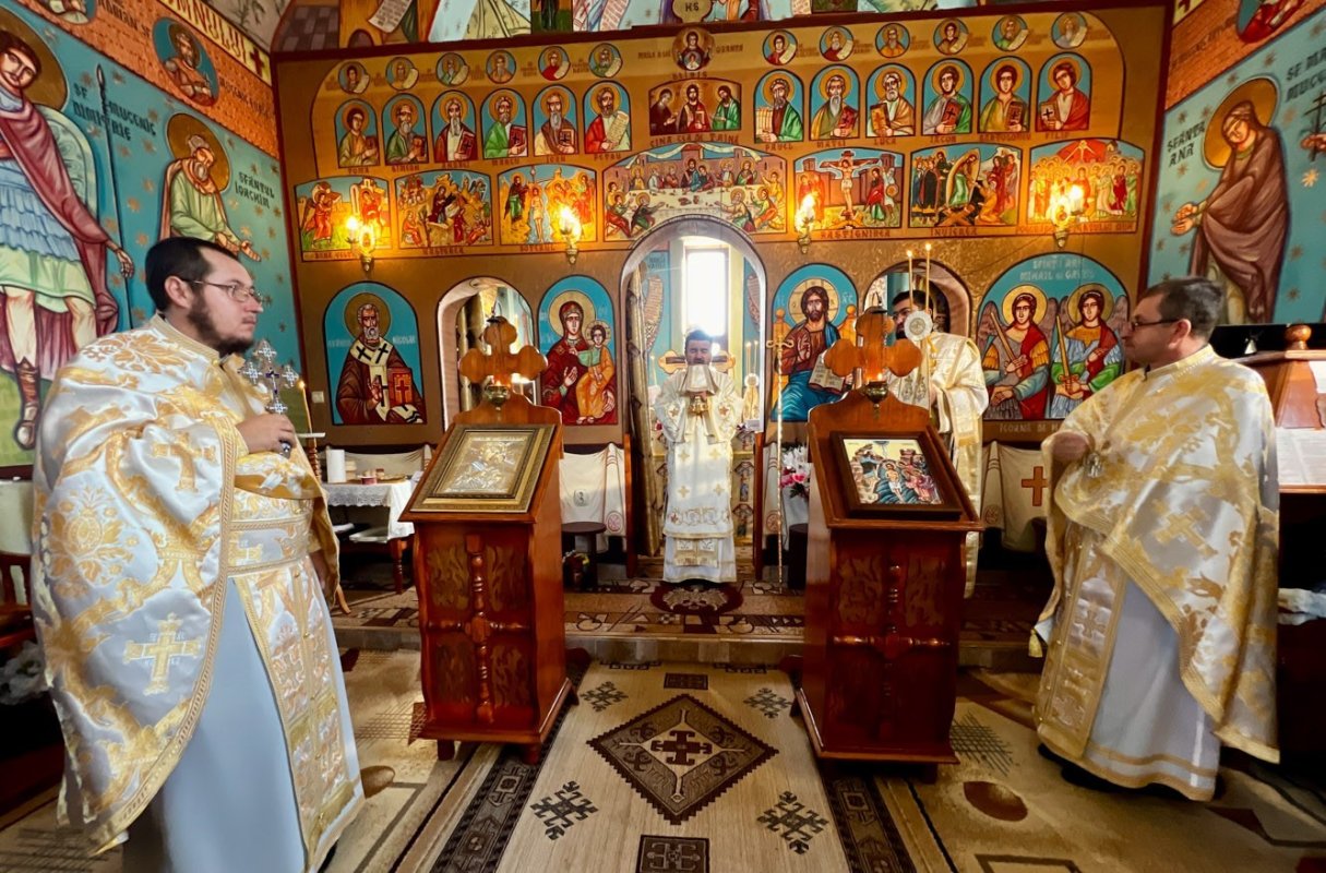 Binecuvântări arhiereşti pentru credincioşii din Episcopia Devei şi Hunedoarei 352757