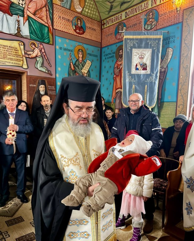 Binecuvântări arhiereşti pentru credincioşii din Episcopia Devei şi Hunedoarei 352758