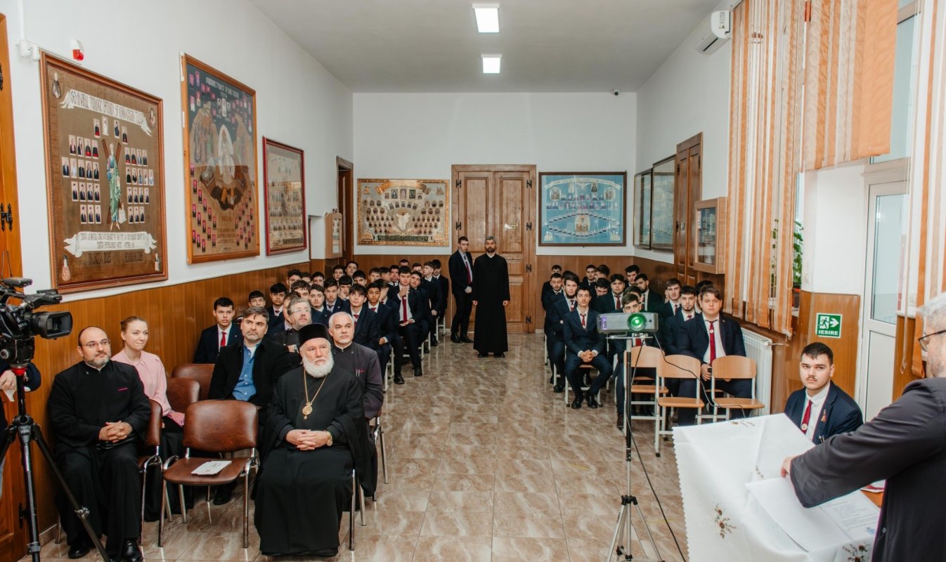 Eveniment cultural la Seminarul „Sfântul Ioan Casian” din Tulcea 352958