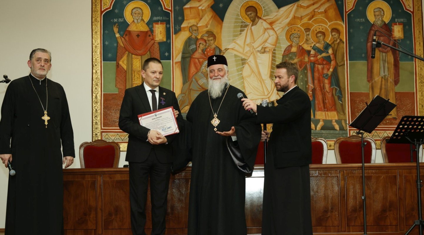 Omagiu prin cântec și versuri lui Eminescu, la Craiova 352959