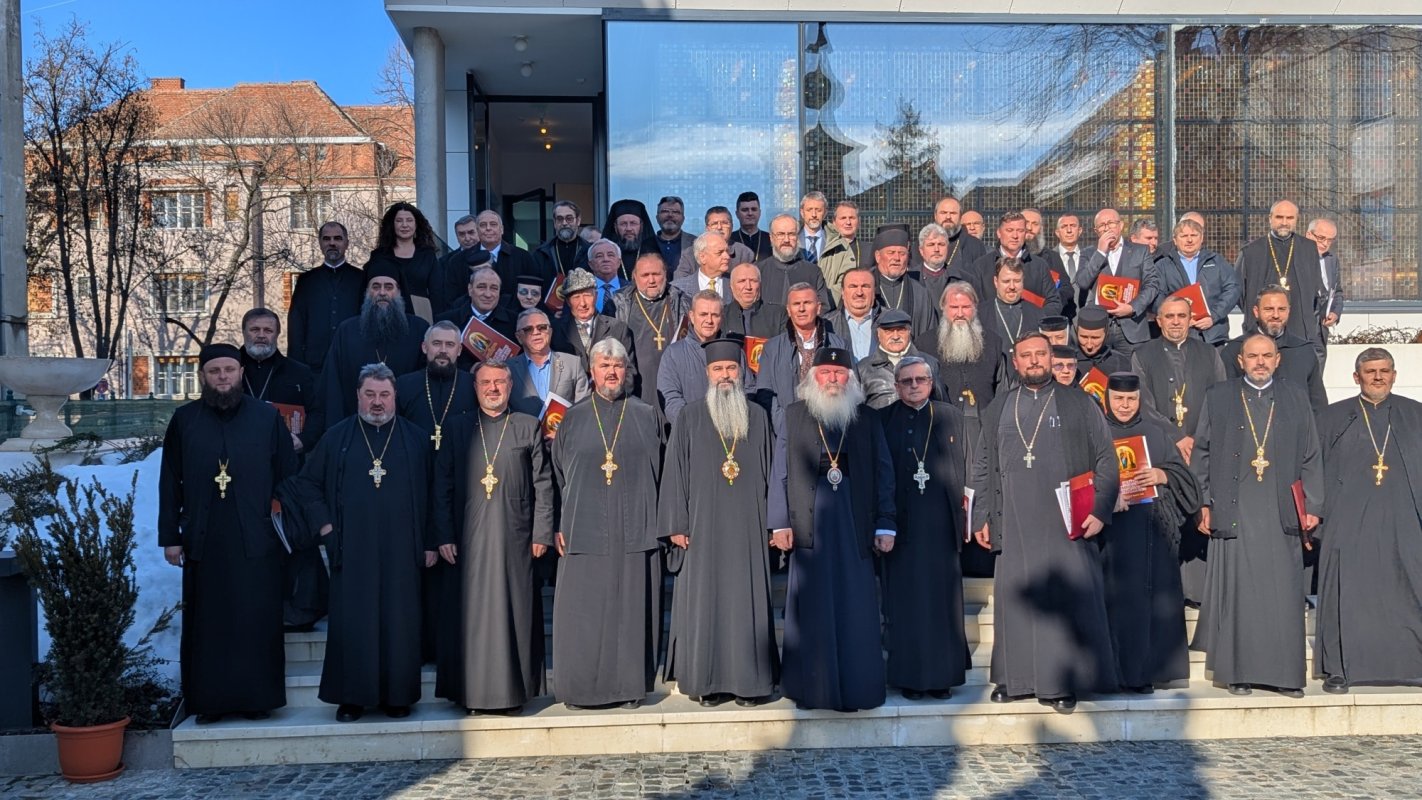 Adunarea eparhială a Arhiepiscopiei Timișoarei 353102