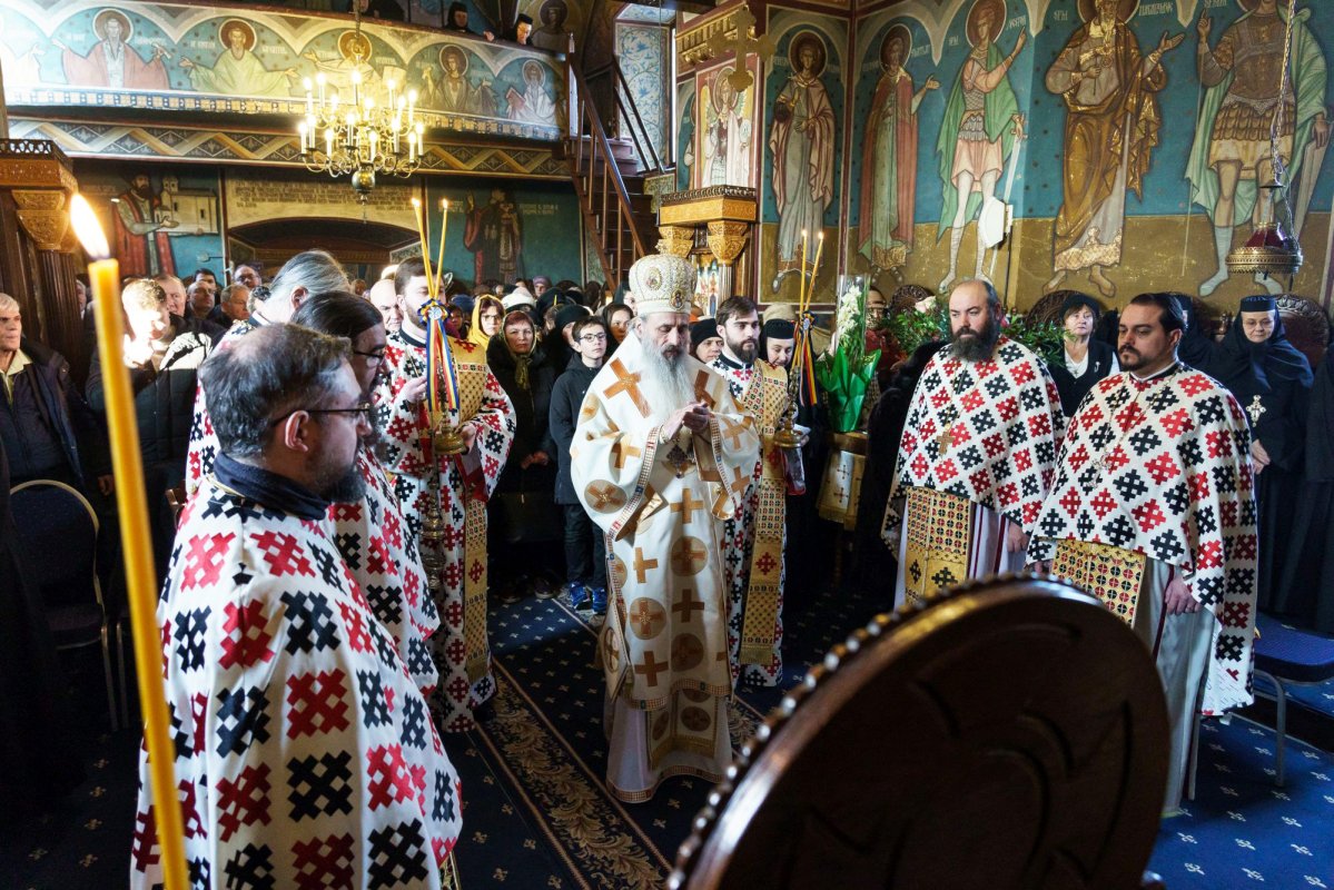 Obștea Mănăstirii Copou din Iași și-a sărbătorit hramul de iarnă 353117