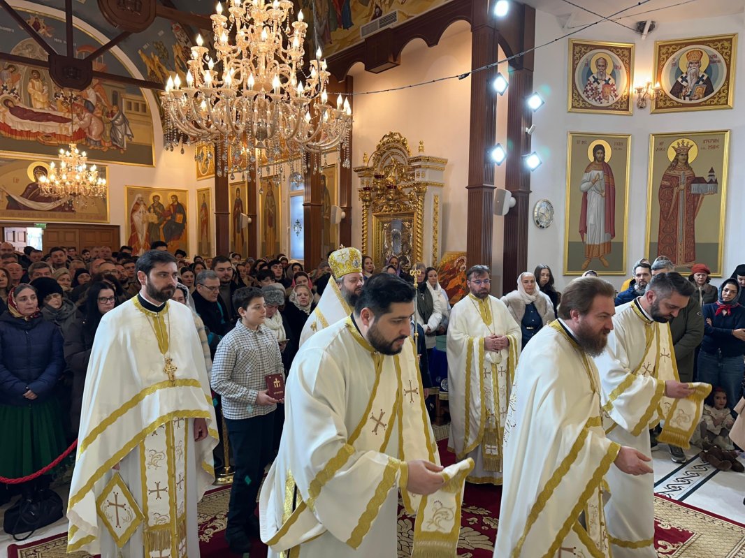 Duminica a 29‑a după Rusalii la Paraclisul Catedralei Naționale 353180