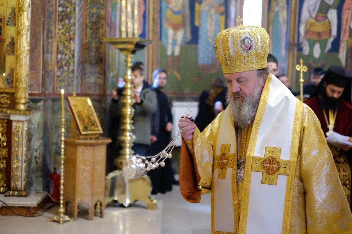 Hirotonii la Mănăstirea Radu Vodă din Capitală 353171