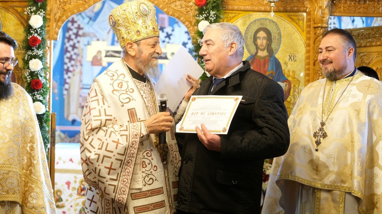 Liturghie arhierească la Biserica „Sfântul Antonie cel Mare” din Sibiu 353146