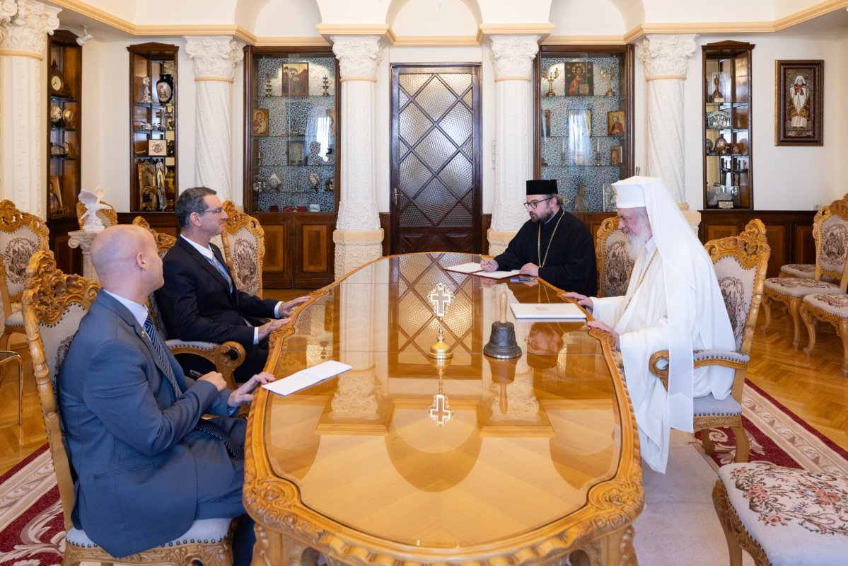 Ambasadorul Israelului la București în vizită la Patriarhia Română 353308
