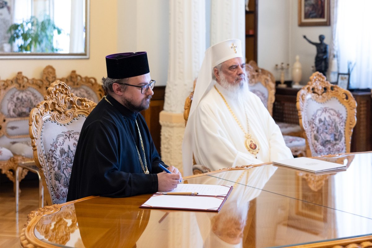 Ambasadorul Israelului la București în vizită la Patriarhia Română 353315