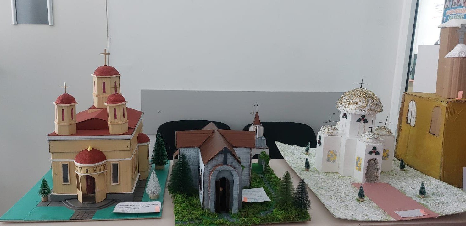 Festivitatea de premiere a proiectului „Biserica - locul unde cerul atinge pământul” 353277