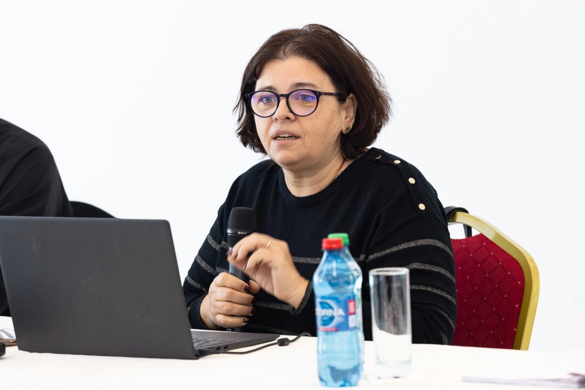 Întâlnire a responsabililor cu gestionarea resurselor umane din eparhii 353295