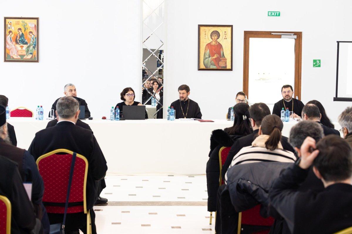 Întâlnire a responsabililor cu gestionarea resurselor umane din eparhii 353300