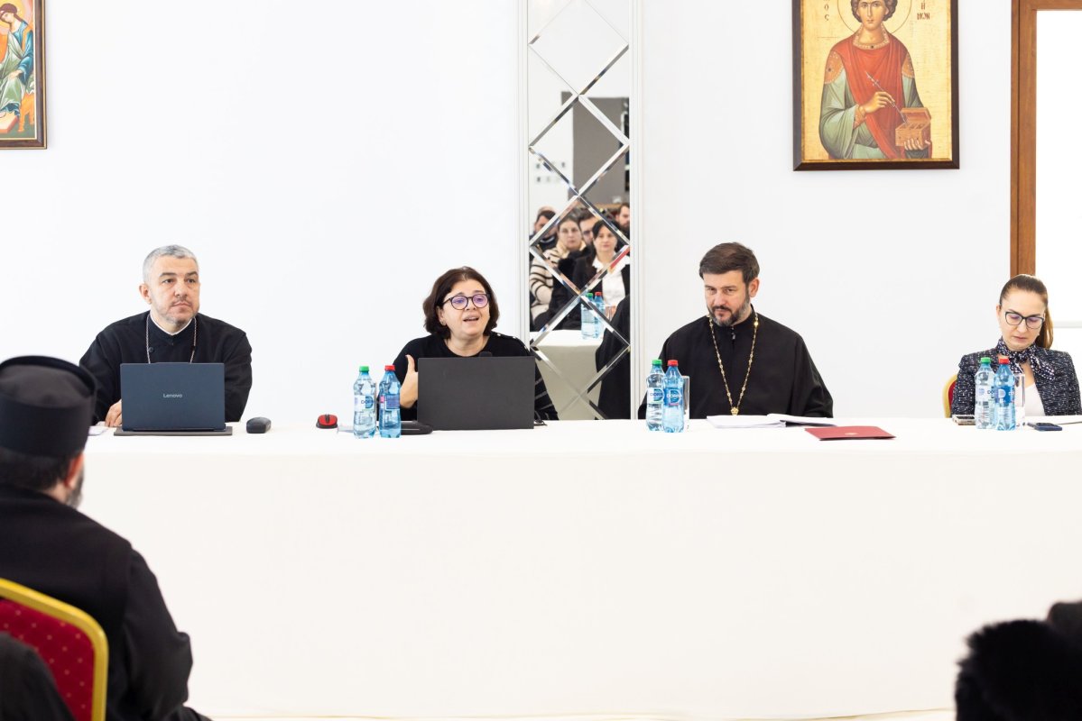 Întâlnire a responsabililor cu gestionarea resurselor umane din eparhii 353301