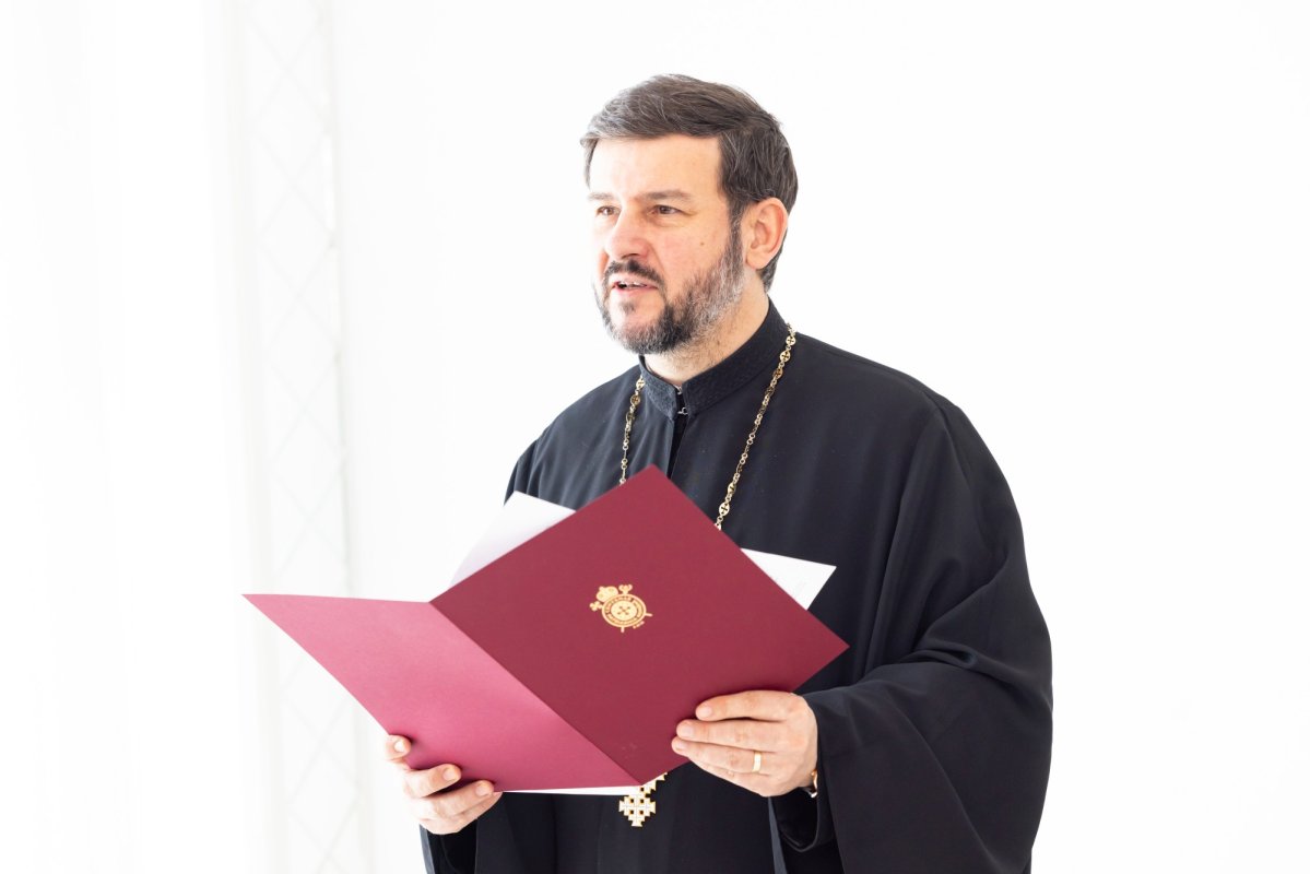 Întâlnire a responsabililor cu gestionarea resurselor umane din eparhii 353304