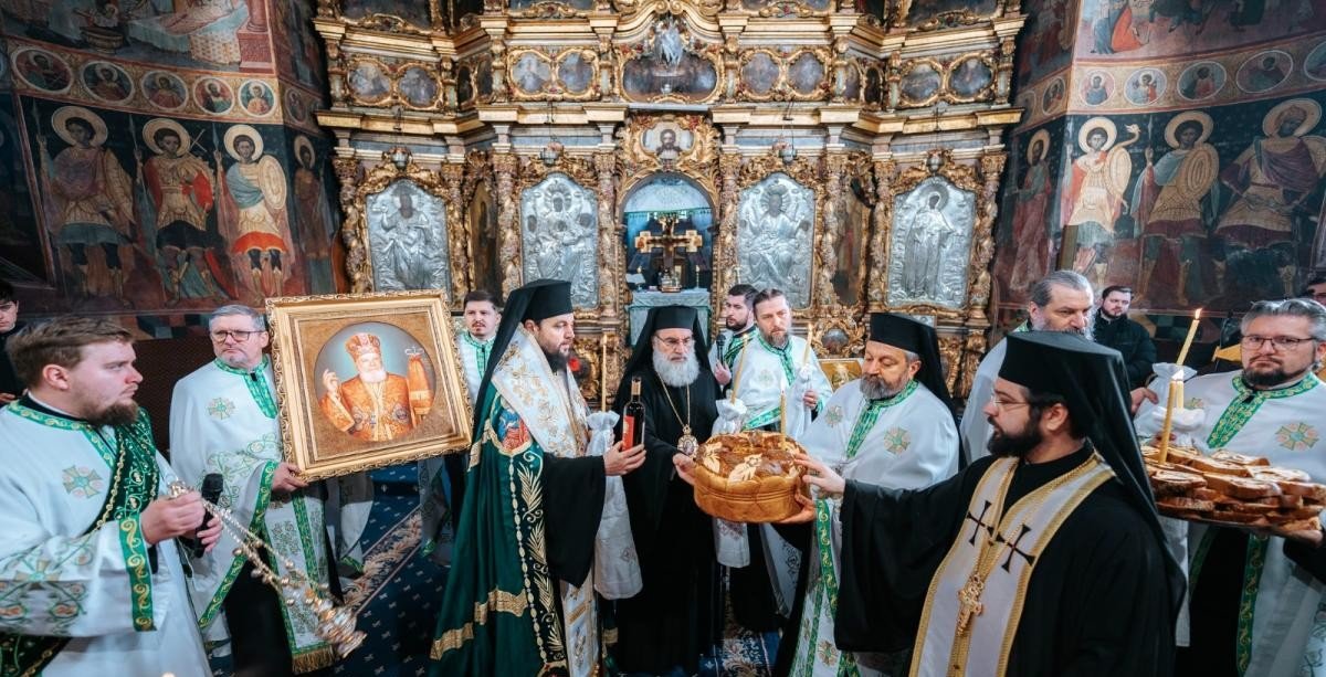 Pomenirea Arhiepiscopului Eftimie Luca la Roman 353381