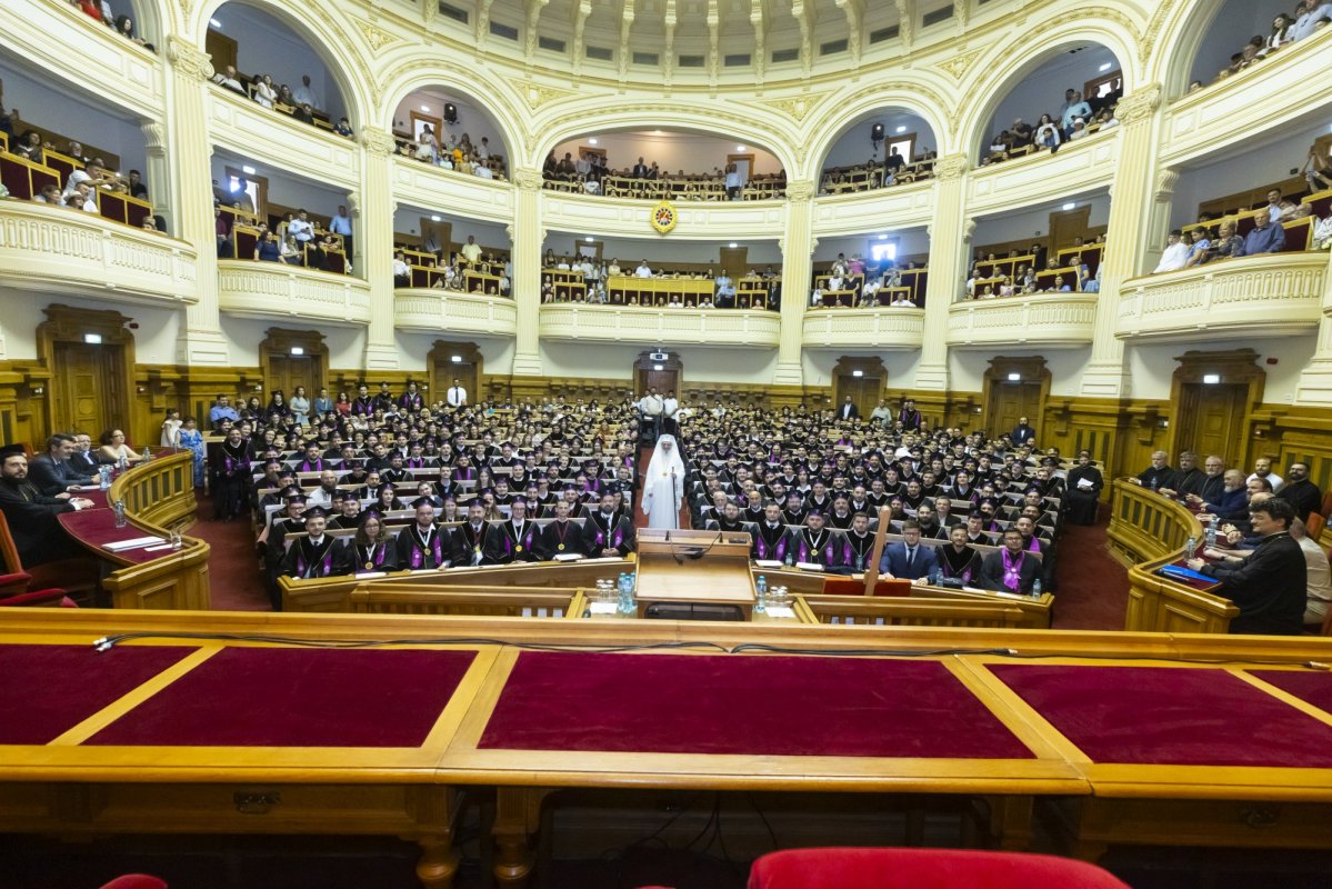 Centenarul Patriarhiei Române și proclamarea de noi sfinți români 353499