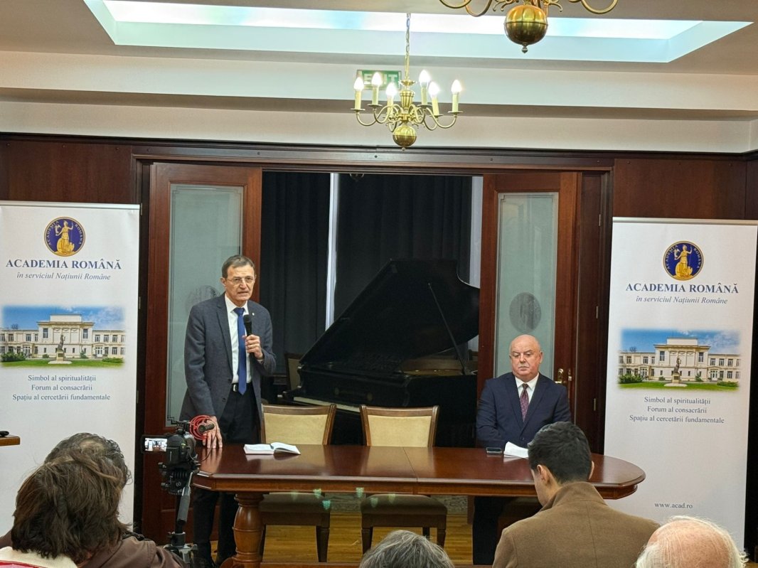 Conferință de istorie la Academia Română 353453