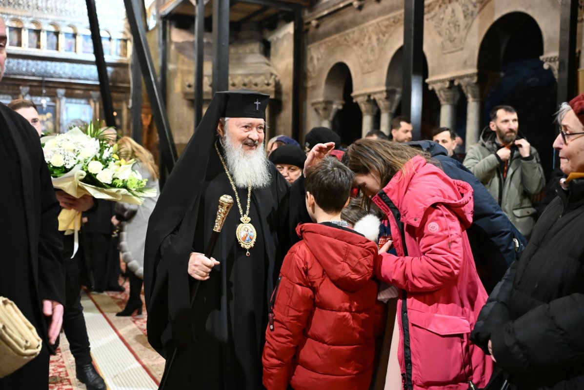 Înaltpreasfinţitul Mitropolit Andrei a sărbătorit 77 de ani prin rugăciune 353699