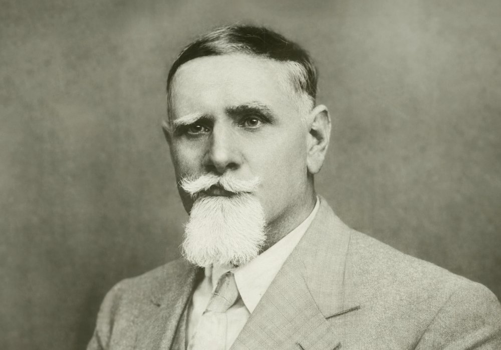 Exemplul unui profesor universitar și chirurg de renume internațional, pelerin în vetre monahale 353976