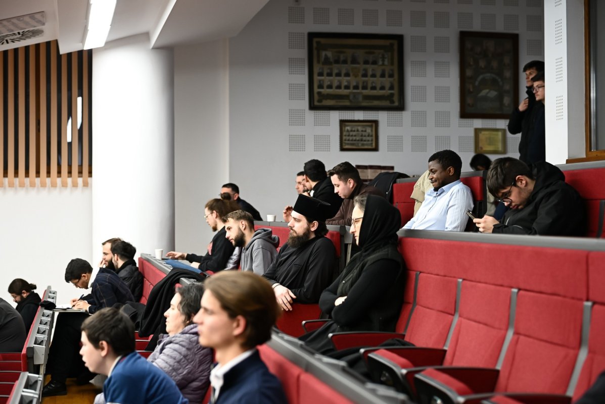 Primele trei volume din ediția „Opere complete”, de pr. acad. George Remete, lansate la Facultatea de Teologie Ortodoxă din Cluj‑Napoca 354242