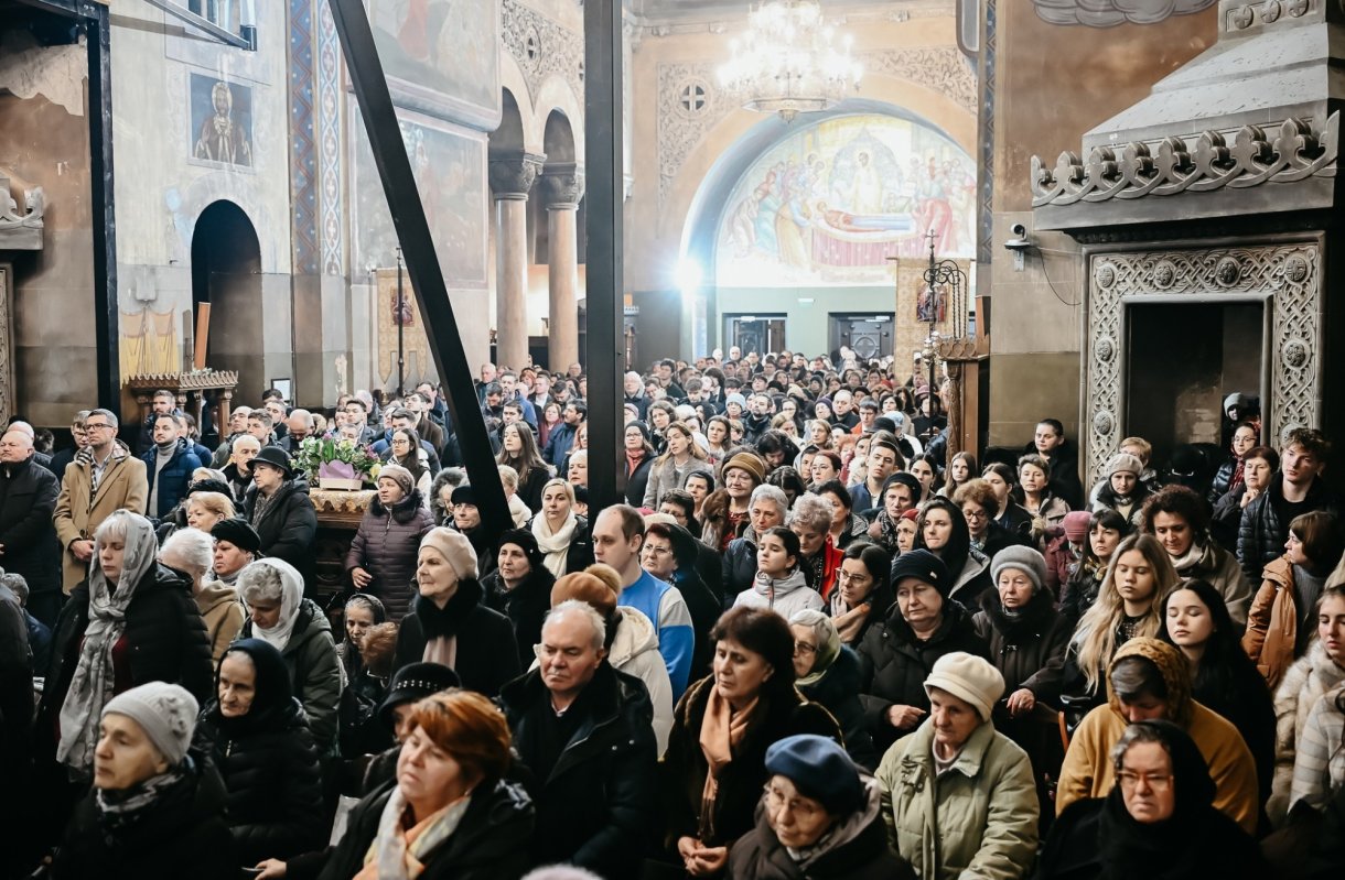 Sfinții Trei Ierarhi, cinstiți de școlile teologice clujene la Catedrala Mitropolitană din Cluj‑Napoca 354230