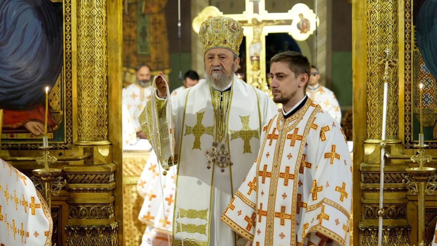 Sfinţii Trei Ierarhi, prăznuiţi la Sibiu 354203