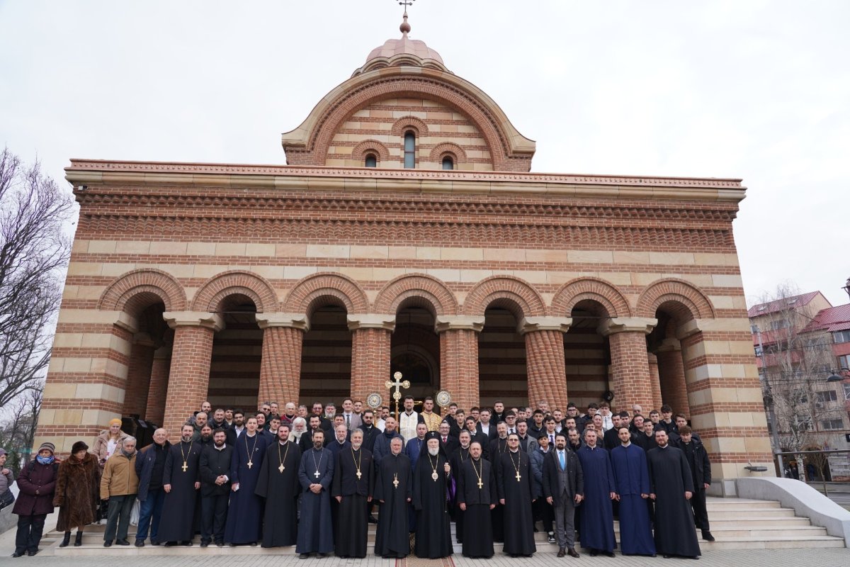 Sărbătoarea Facultății de Teologie din Târgoviște 354272