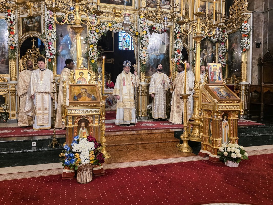 Un episcop din Africa a slujit la Catedrala Mitropolitană din Iași 354277