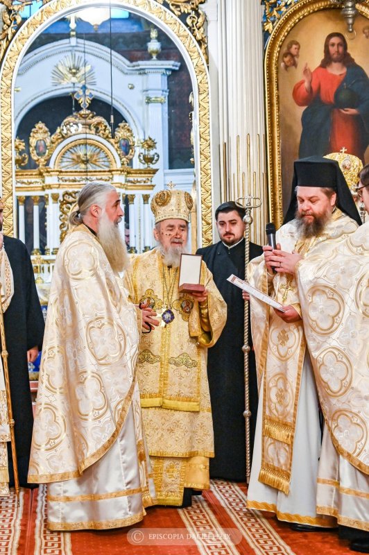 Hramul școlilor de teologie ortodoxă din Arad  354424