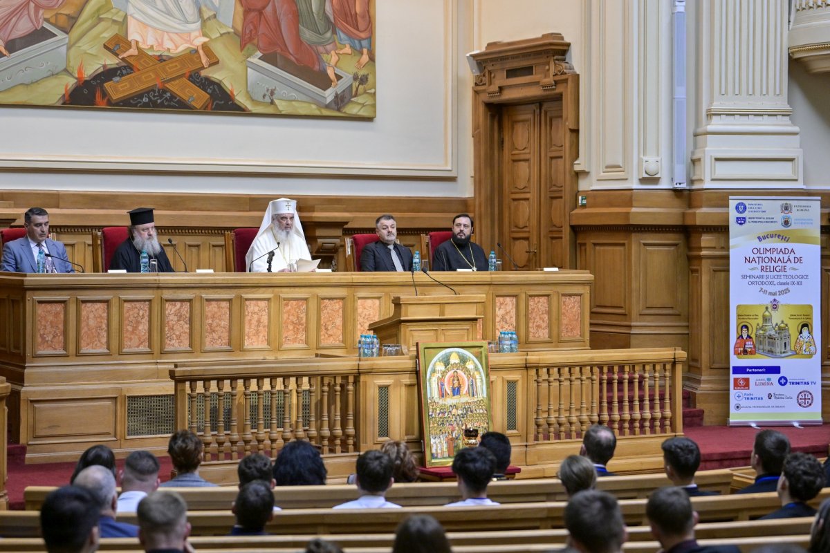 Centenarul Patriarhiei Române, noi sfinţi români şi sfinţirea picturii Catedralei Naţionale 354519