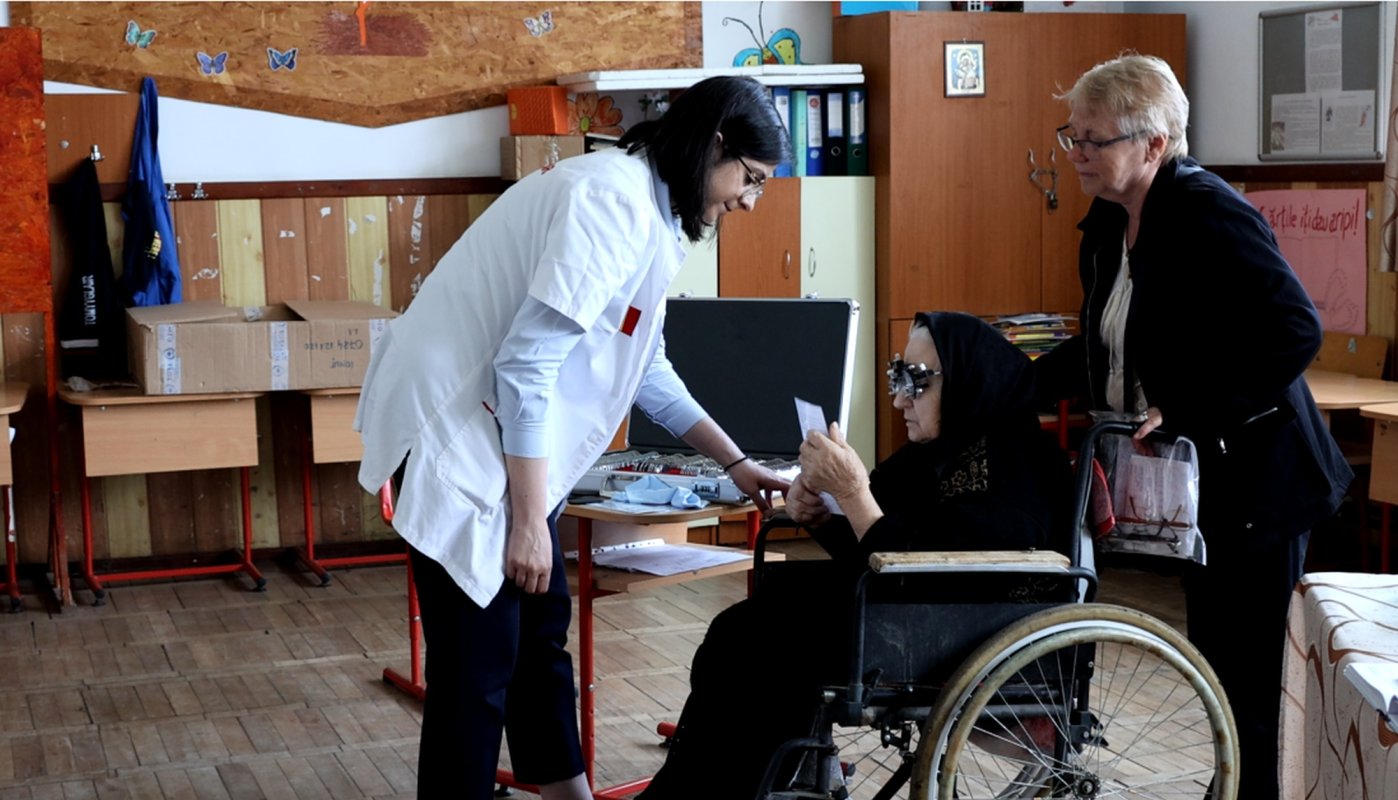 Centenarul Patriarhiei Române, noi sfinţi români şi sfinţirea picturii Catedralei Naţionale 354551