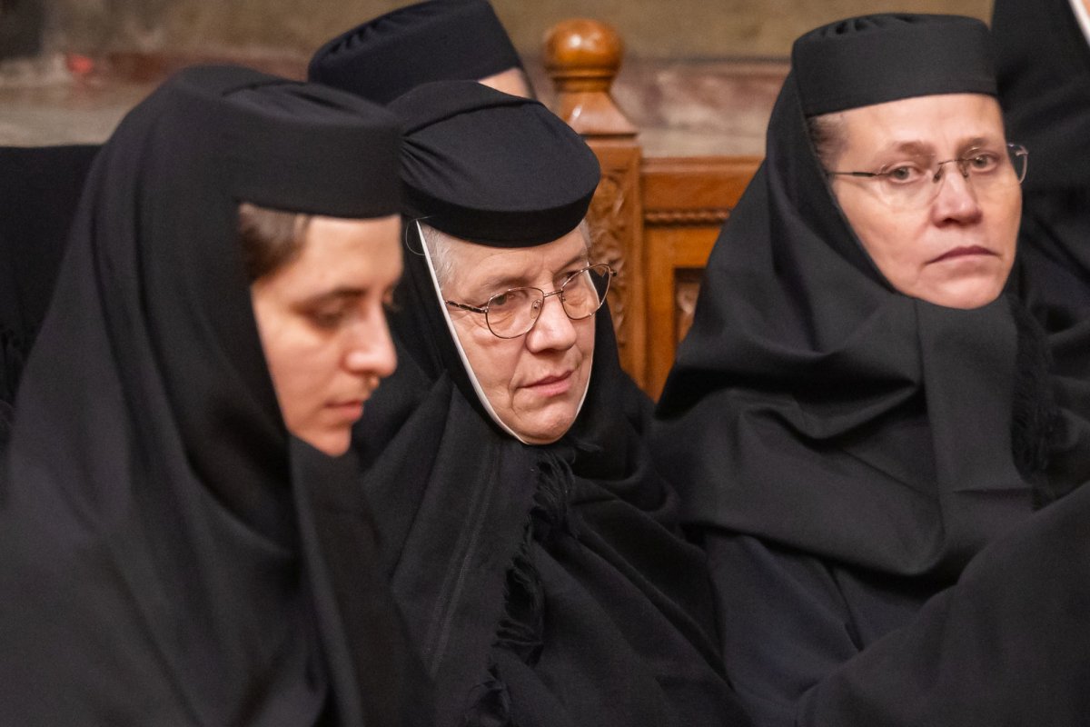 Ultima slujbă de pomenire pentru cele 16 femei românce cu viață sfântă 354657